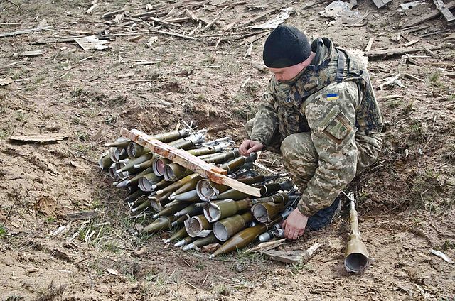 Russian Defense Ministry Announces Voluntary Surrender of Wagner Mercenaries’ Weapons to Military Authorities