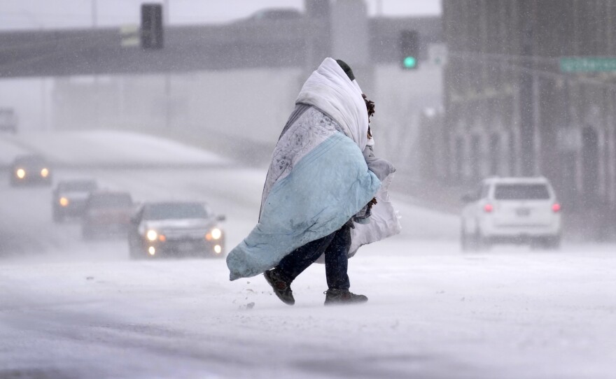 Winter Storm Incoming: Snow and Gusty Winds to Slam Chicago This Weekend