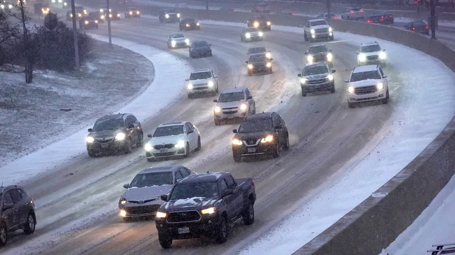 Snow Flurries Set to Blanket I-74 in Illinois – Critical Warning for Drivers This Morning!