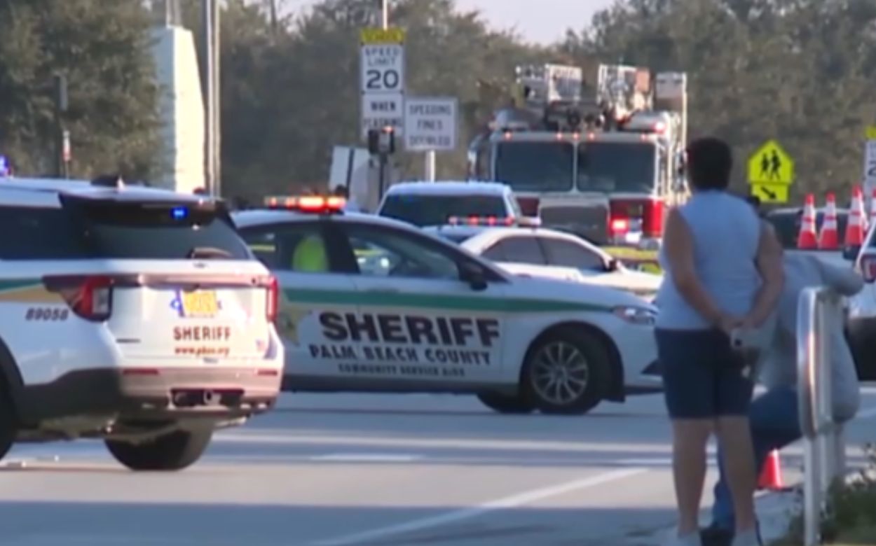 1 student killed, 1 hurt after they're struck by semi truck near Florida middle school (1)