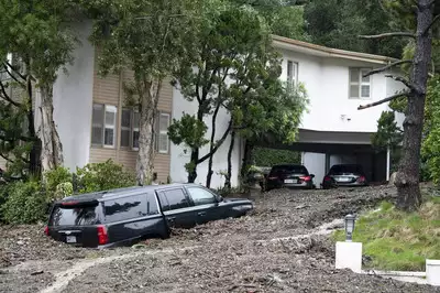 Los Angeles Under Storm Warning: Floods and Landslides Threaten Homes!