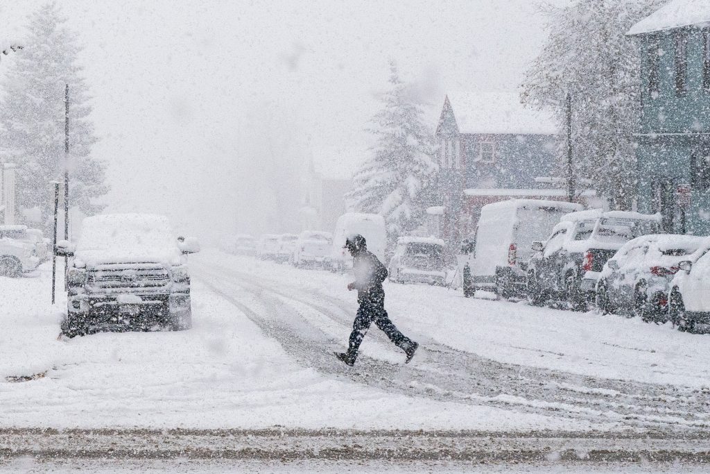 From Whiteouts to Blue Skies: Colorado to Expect Snowstorms and Road Closures This Weekend!