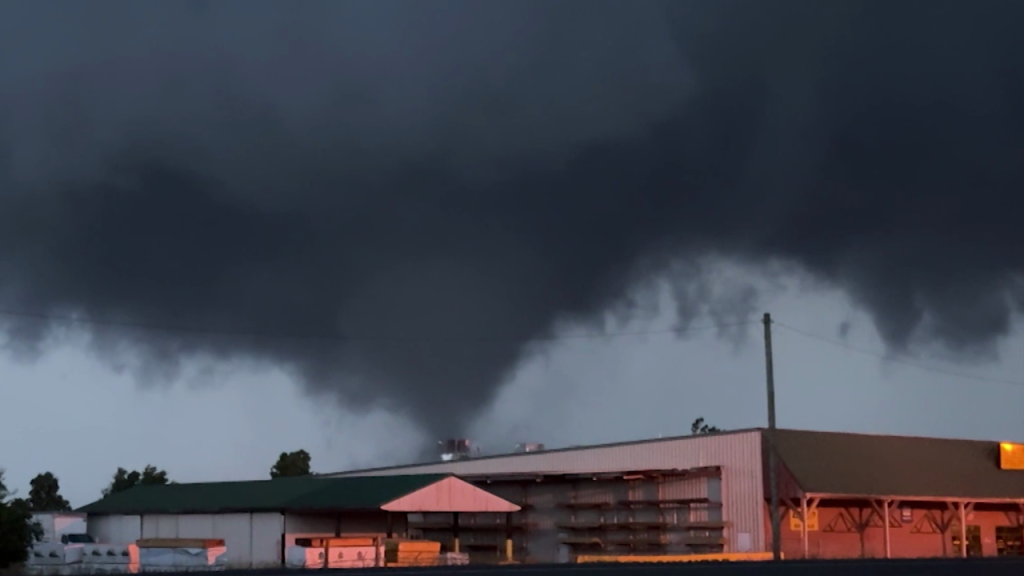 Shocking Forecast: Deadly Storms and Tornadoes Set to Ravage Arkansas—Prepare Now!