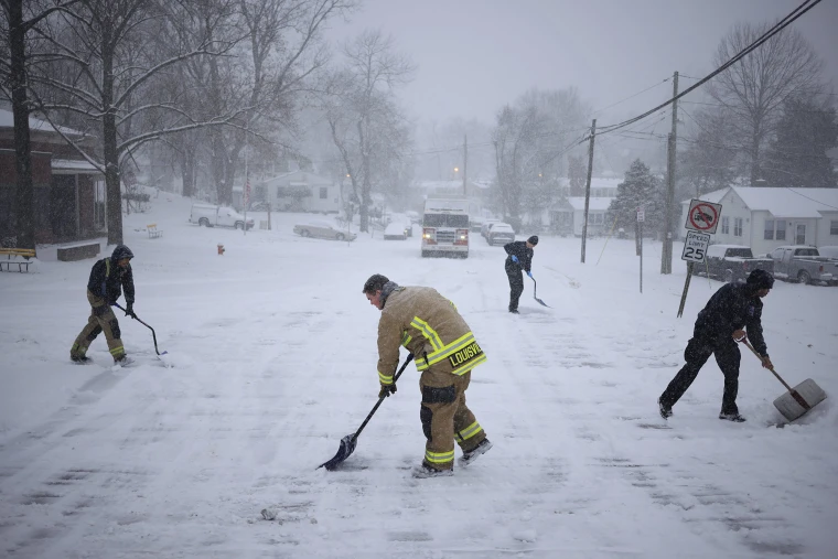 Severe Winter Weather Alert: Chicago Faces Dangerous Ice and Snow Midweek