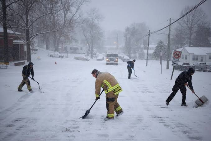 Shocking Winter Storm Warning: 8 Inches of Snow and Ice Could Bring Travel Chaos