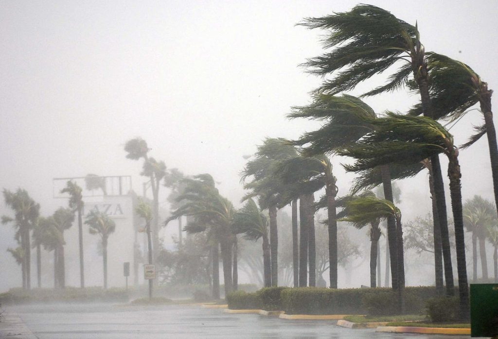 Stay Alert, Palm Beach! Strong Winds, Rain, and Rapid Weather Changes Expected