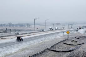 Iowa’s Icy Danger: Freezing Rain Expected to Disrupt Daily Life