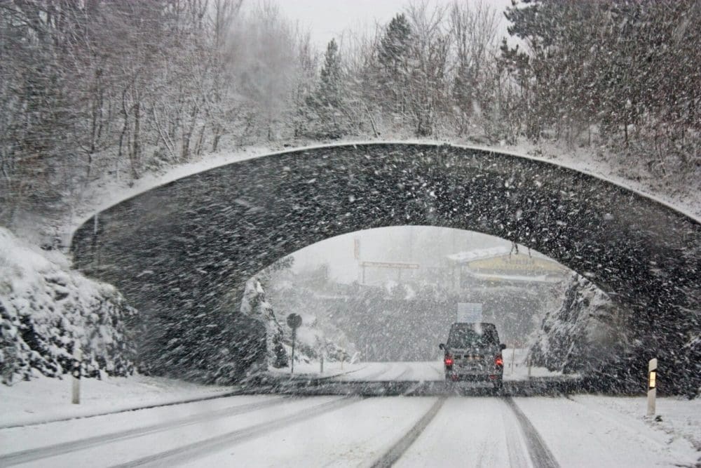 Travel Nightmare: Dangerous Snow and Ice Affects New Jersey!