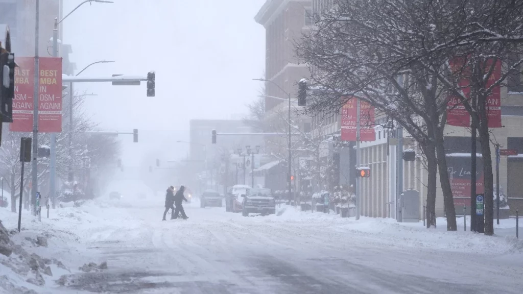 Brooklyn’s Weekend Weather Nightmare: Snow, Ice, and a Dangerous Deep Freeze Incoming!