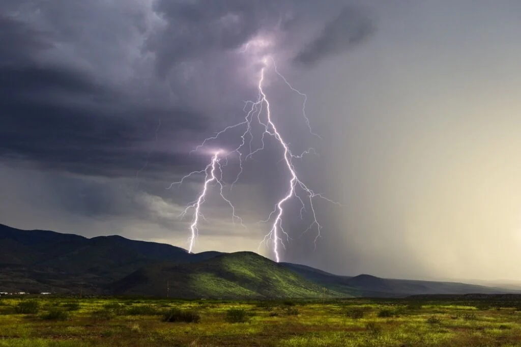 Pennsylvania’s Weather Rollercoaster: From Record-Breaking Warmth to Severe Storm Threats!